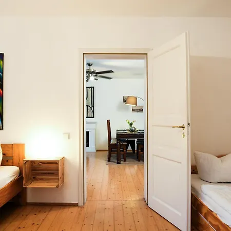 Апартаменты Weintraube *